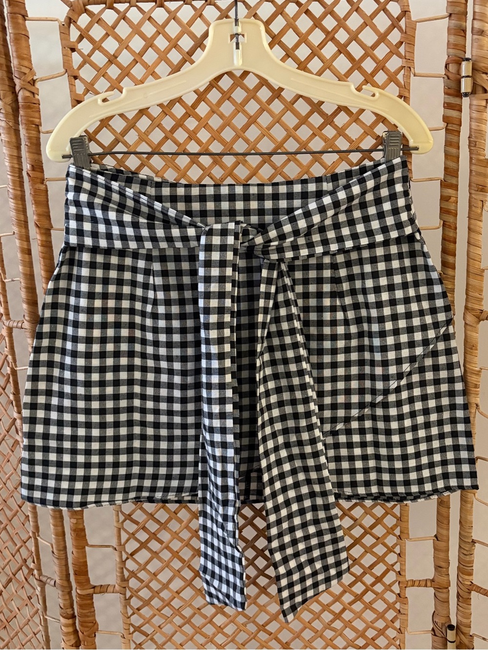 Women’s Black & White Gingham Tie-Waist Skirt